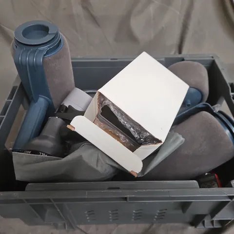 APPROXIMATELY 10 ASSORTED HOUSEHOLD ITEMS TOO INCLUDE PAINT BRUSHES , KNIFE SHARPENER , ETC