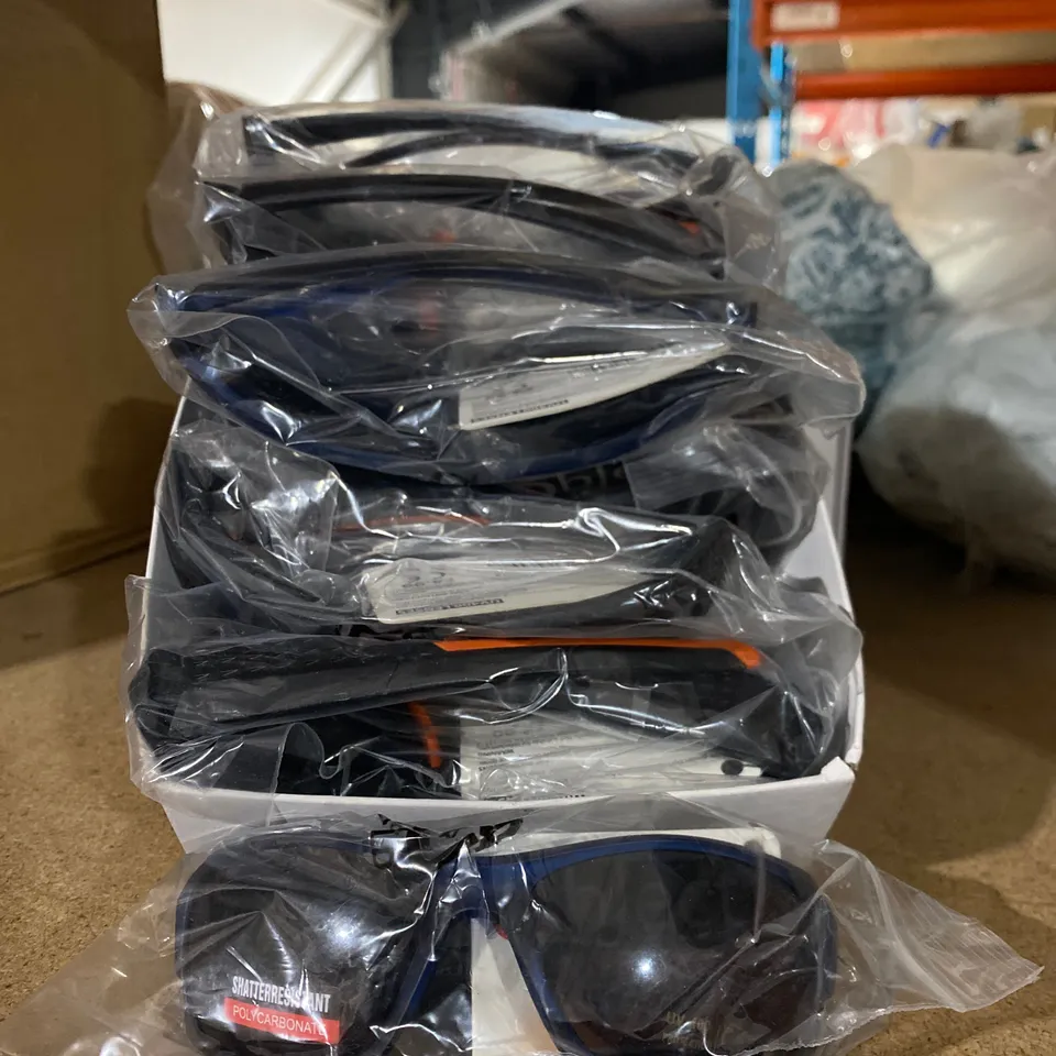 4 BOXES OF BRAND NEW PAIRS OF SUNGLASSES