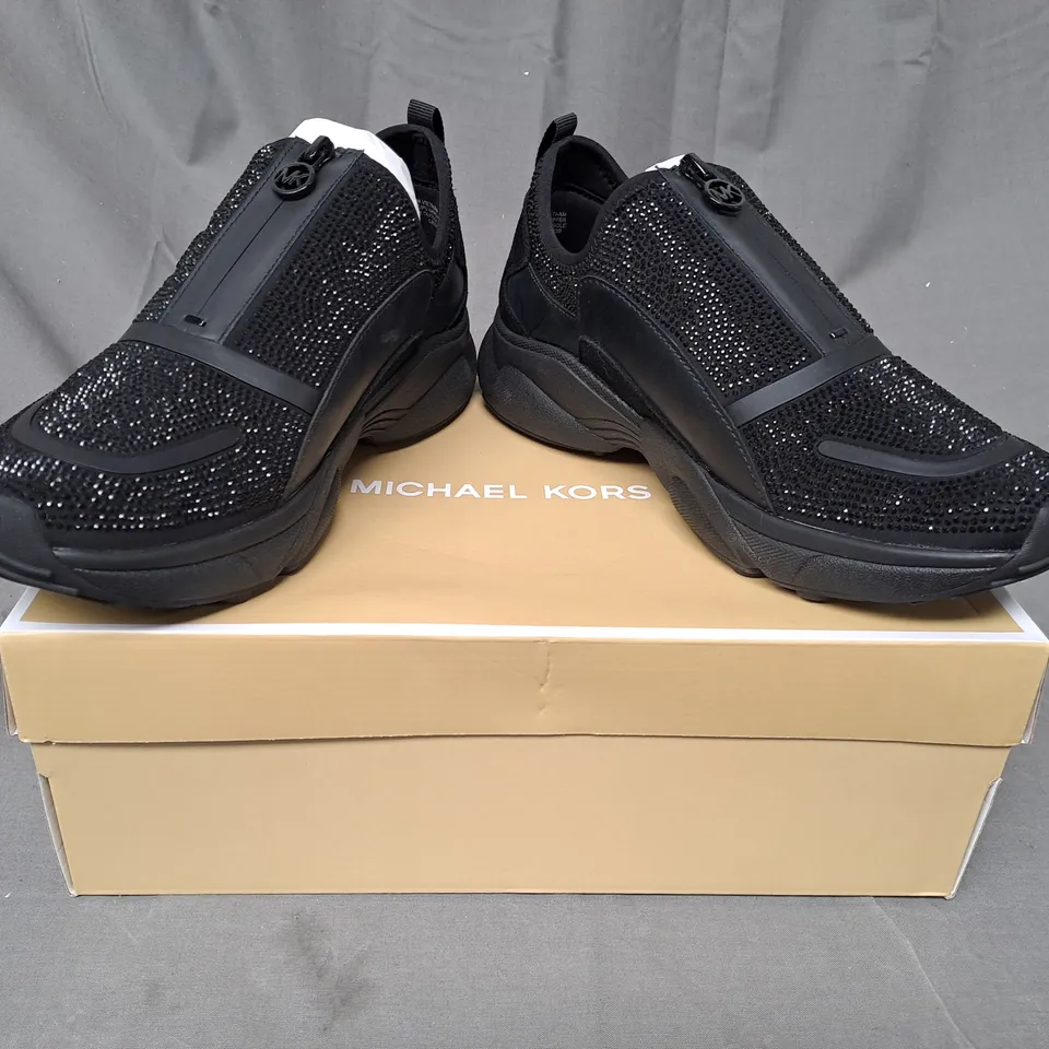 BOXED PAIR OF MICHAEL KORS SAMI ZIP TRAINERS IN BLACK US SIZE 8M