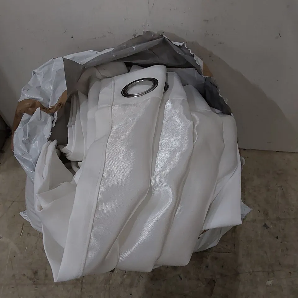 BAGGED MALENE SHEER EYELET CURTAIN PAIR // SIZE UNSPECIFIED 