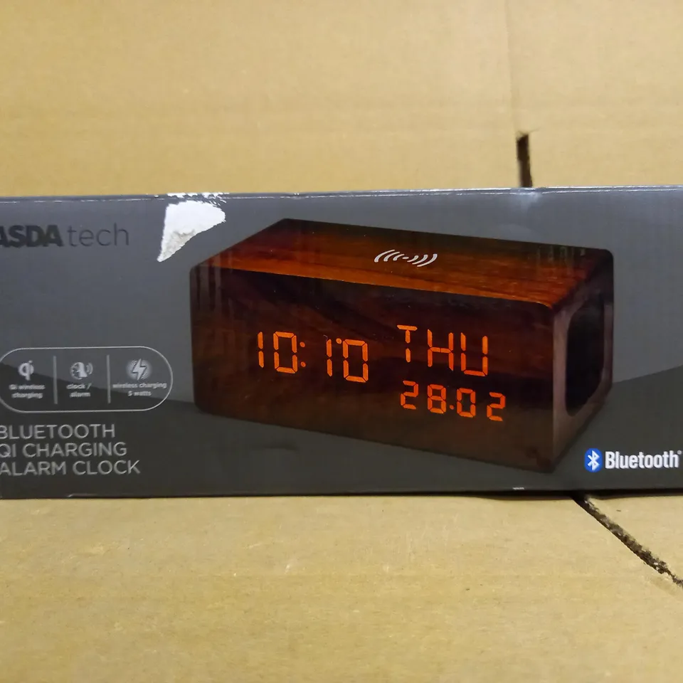 BLUETOOTH QI CHARGING ALARM CLOCK