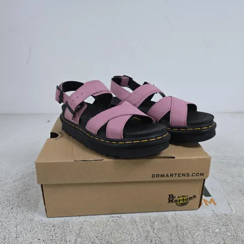 DR MARTENS VOSS II DUSTY ROSE UK 5 BOXED