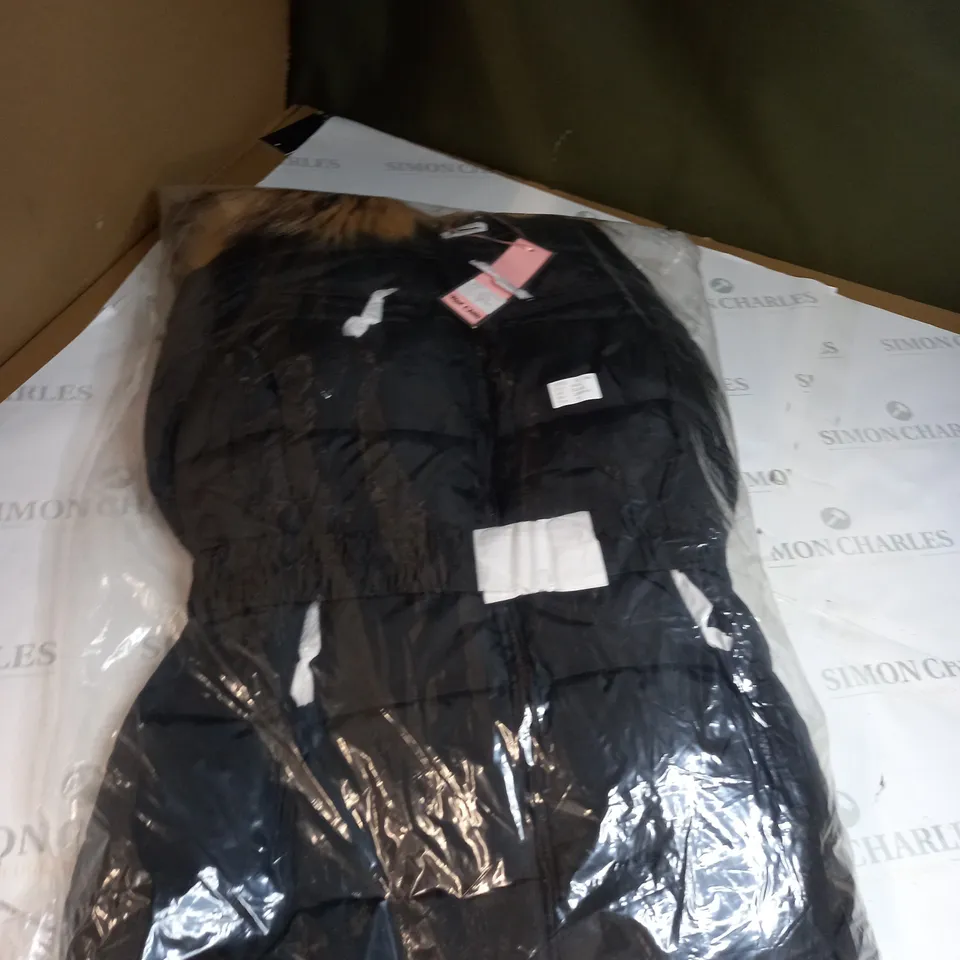 RED CHILLI BLACK WINTER COAT SIZE M
