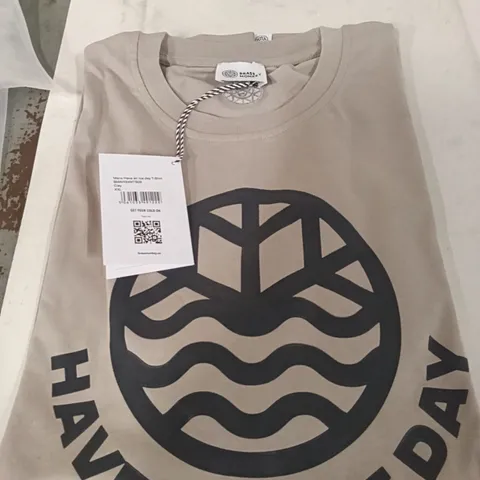 BOX OF BRASS MONKEY T-SHIRTS - CLAY SIZE XXL APPROXIMATELY 7