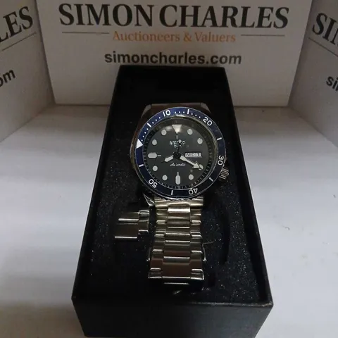 Seiko Automatic Diver Watch, Stainless Steel Bracelet, Day/Date