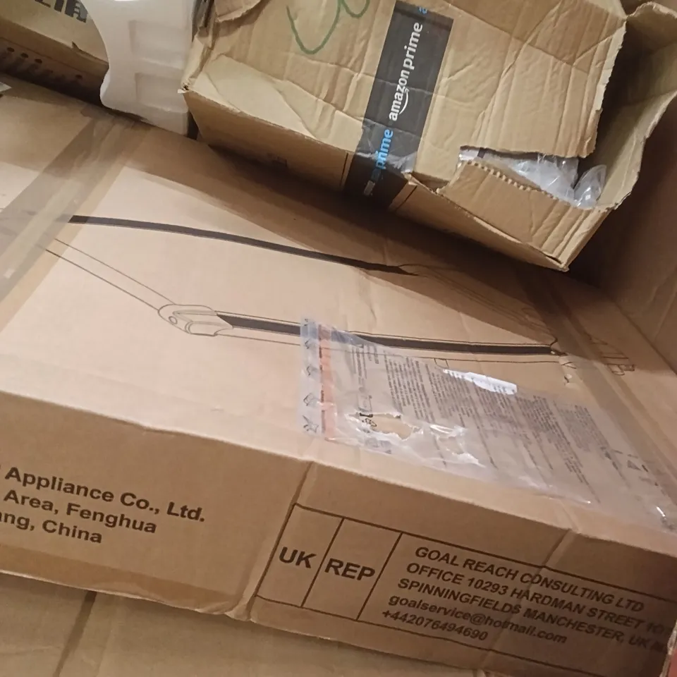 PALLET OF ASSORTED ITEMS INCLUDING - RETRACTABLE SAFETY GATE, TREADMILL 