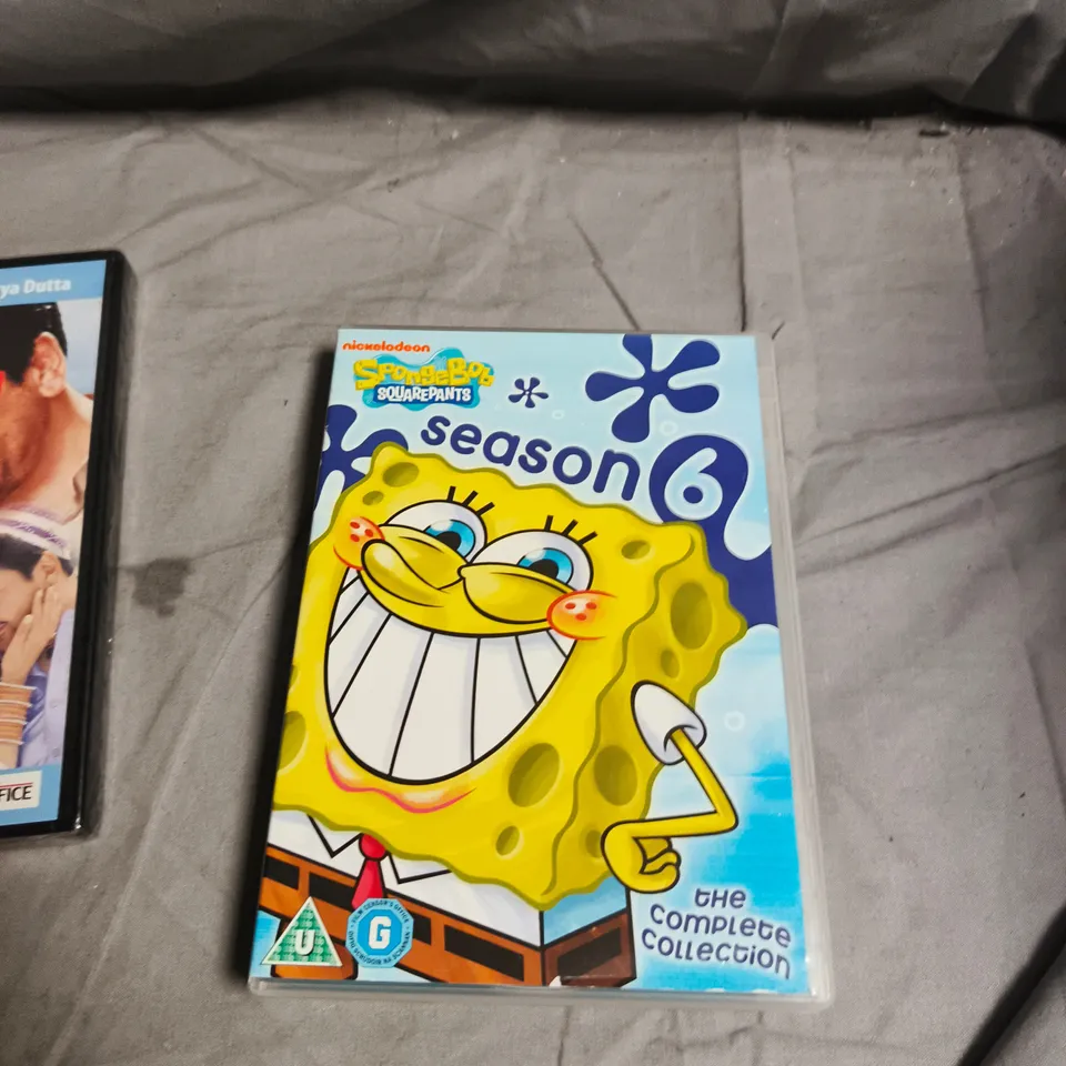 BOX OF APPROXIMATELY 20 ASSORTED DVDS INCLUDING SPONGE BOB SQUARE PANTS AND SPIDERMAN FAR FROM HOME 