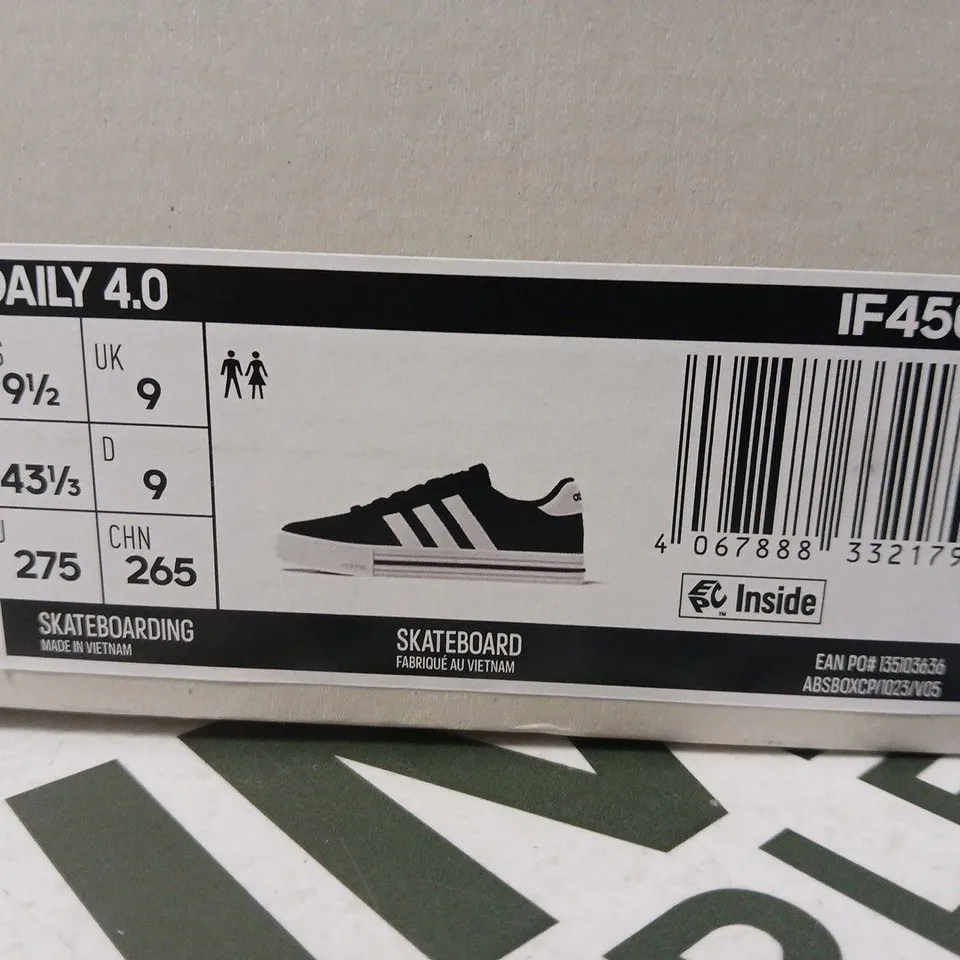 BOXED PAIR OF ADIDAS 4.0 PLATFORM TRAINES - SIZE 9
