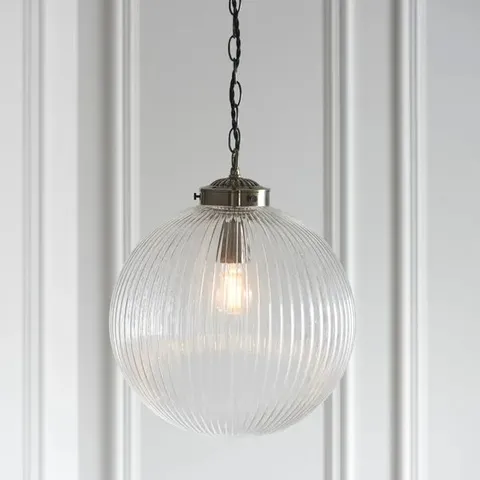 BOXED VOGUE GLASS COLLEGE PENDANT LIGHT