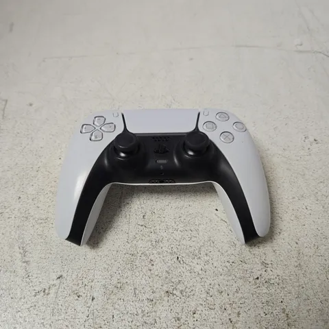 PLAYSTATION 5 DUALSENSE WIRELESS CONTROLLER 