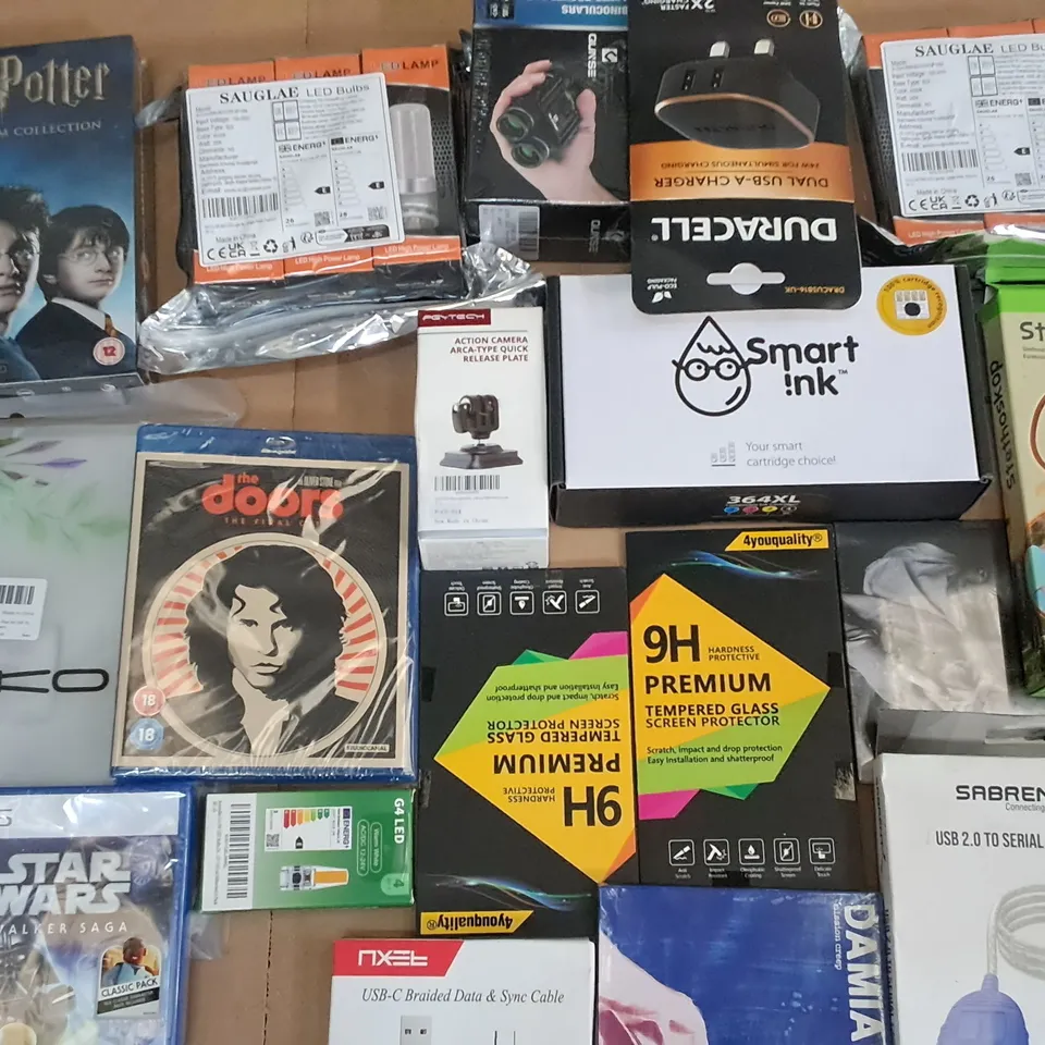 LARGE QUANTITY OF ASSORTED ITEMS TO INCLUDE HARRY POTTER 8-FILM COLLECTION , DURACELL DUAL CHARGER AND STAR WARS FOR PS5