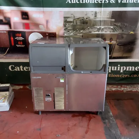 SCOTSMAN FRIMONT EC 226 EASY FIT-A ICE MACHINE