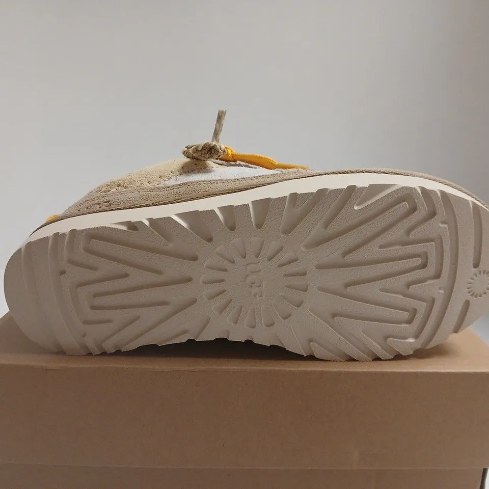 BOXED PAIR UGG WOMEN'S BIARRITZ BEIGE SUEDE TRAINERS – UK 6