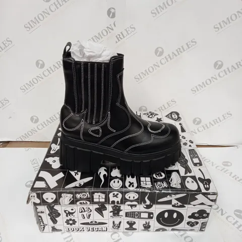 BOXED PAIR OF KOI RIVIERA VEGAN CHUNKY WESTERN BOOTS - BLACK, SIZE 3