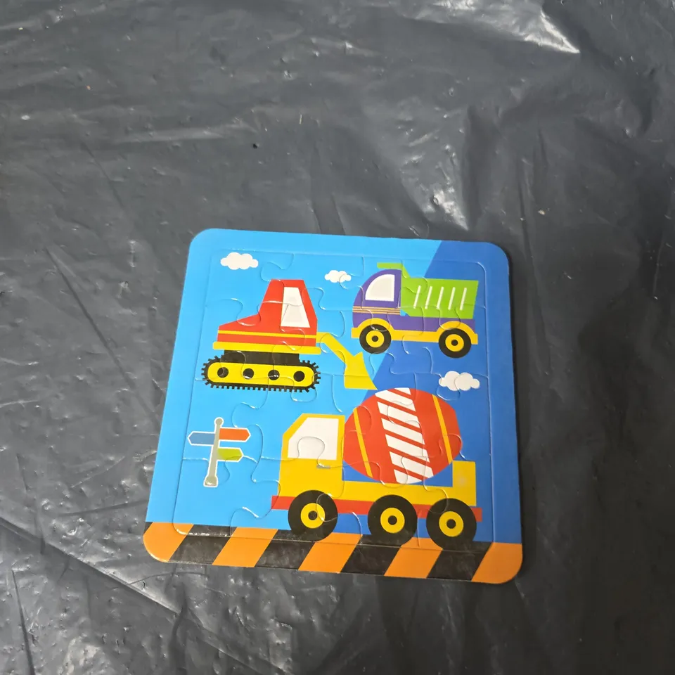 PALLET OF APPROXIMATELY 10 BOXES OF ASSORTED ITEMS INCLUDING PHONES TRAP , VARIOUS JIGSAWS AND LOVE YOU STICKER