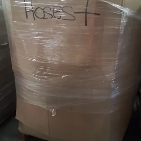 PALLET CONTAINING A LARGE QUANTITY OF HOSES