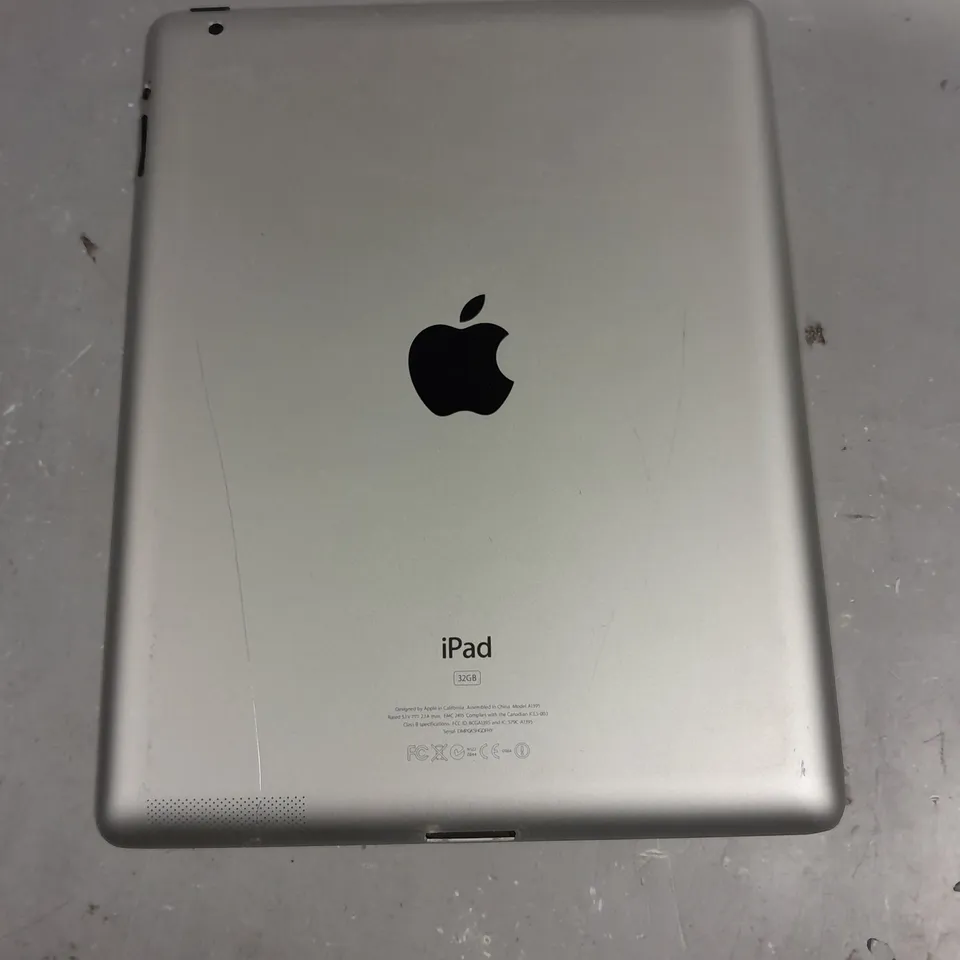 UNBOXED APPLE IPAD 32GB - A1395