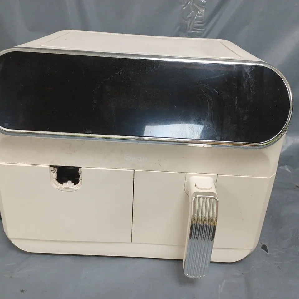 SWAN RETRO 8L DUAL AIR FRYER IN CREAM