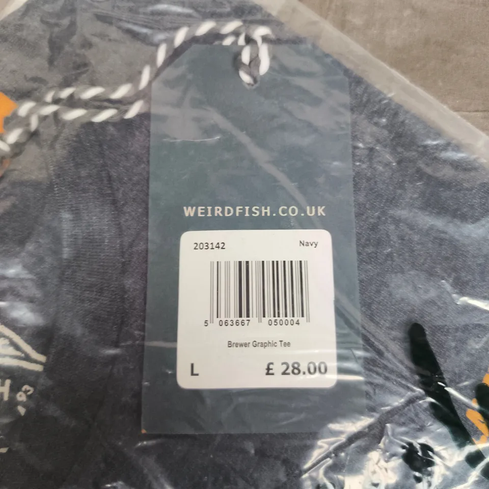 WEIRD FISH BREWER GRAPHIC TEE – NAVY, UK L