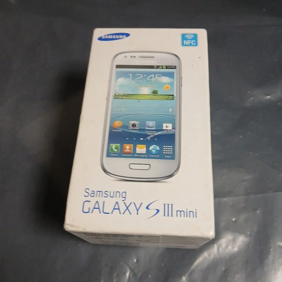 SAMSUNG GALAXY S III MINI – WHITE SMARTPHONE WITH BOX