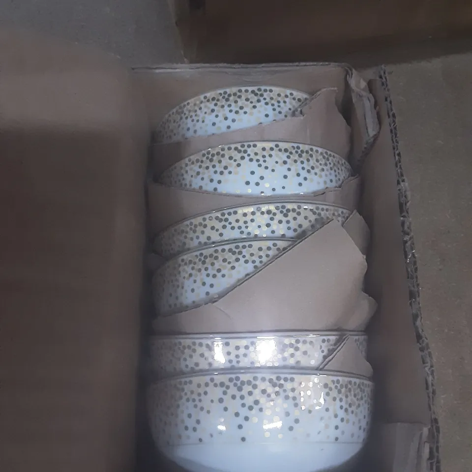 BOXED 50PC CHRISTMAS BOX DINNER SET