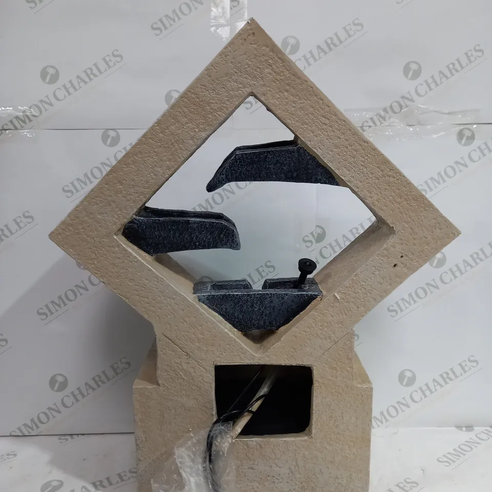 BOXED UNBRANDED OUTDOOR WATER FOUNTAIN 