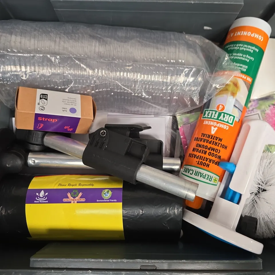 APPROXIMATELY 15 ASSORTED HOUSEHOLD ITEMS TO INCLUDE PAGAN MAGIC INCENSE STICKS, 98MM CLEAR DOME LID WITH HOLE, HEAVY DUTY REFUSE SACKS, ETC