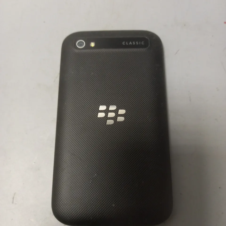 UNBOXED BLACKBERRY CLASSIC MOBILE PHONE 