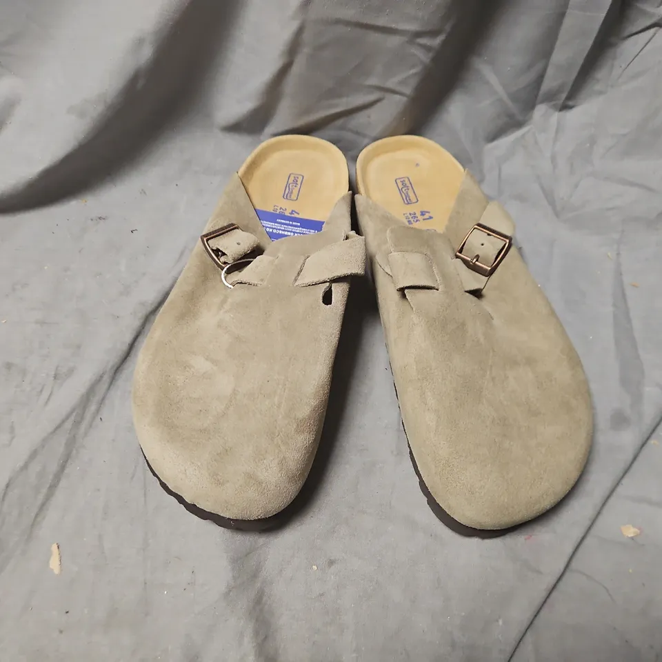 BIRKENSTOCK BOSTON BS TAUPE SUEDE CLOGS, UK 7 (EU 41)