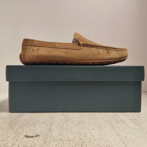 BOXED PAIR OF CREW CLOTHING COMPANY DRIVER LOAFERS IN TAUPE SIZE EU 45