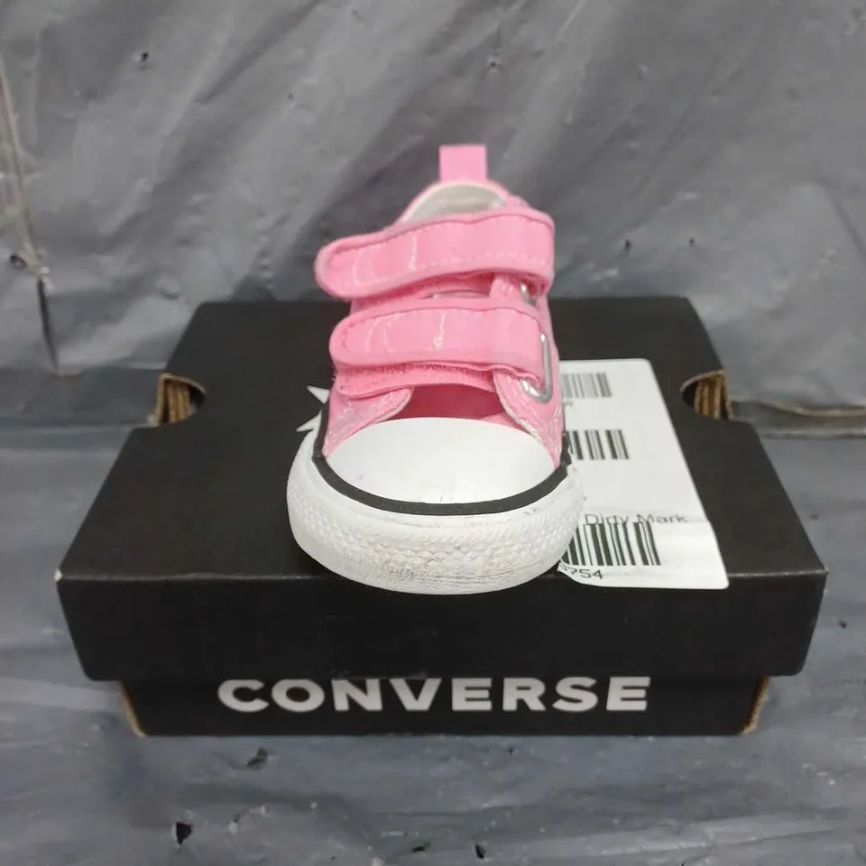 BOXED VELCRO CONVERSE IN PINK/WHITE SIZE 6 INFANT