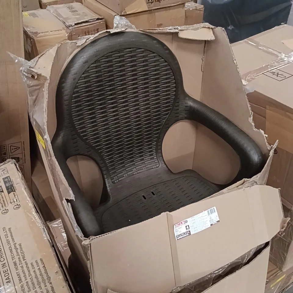 BOXED PLASTIC GARDEN CHAIR - BRONZE (1 BOX)