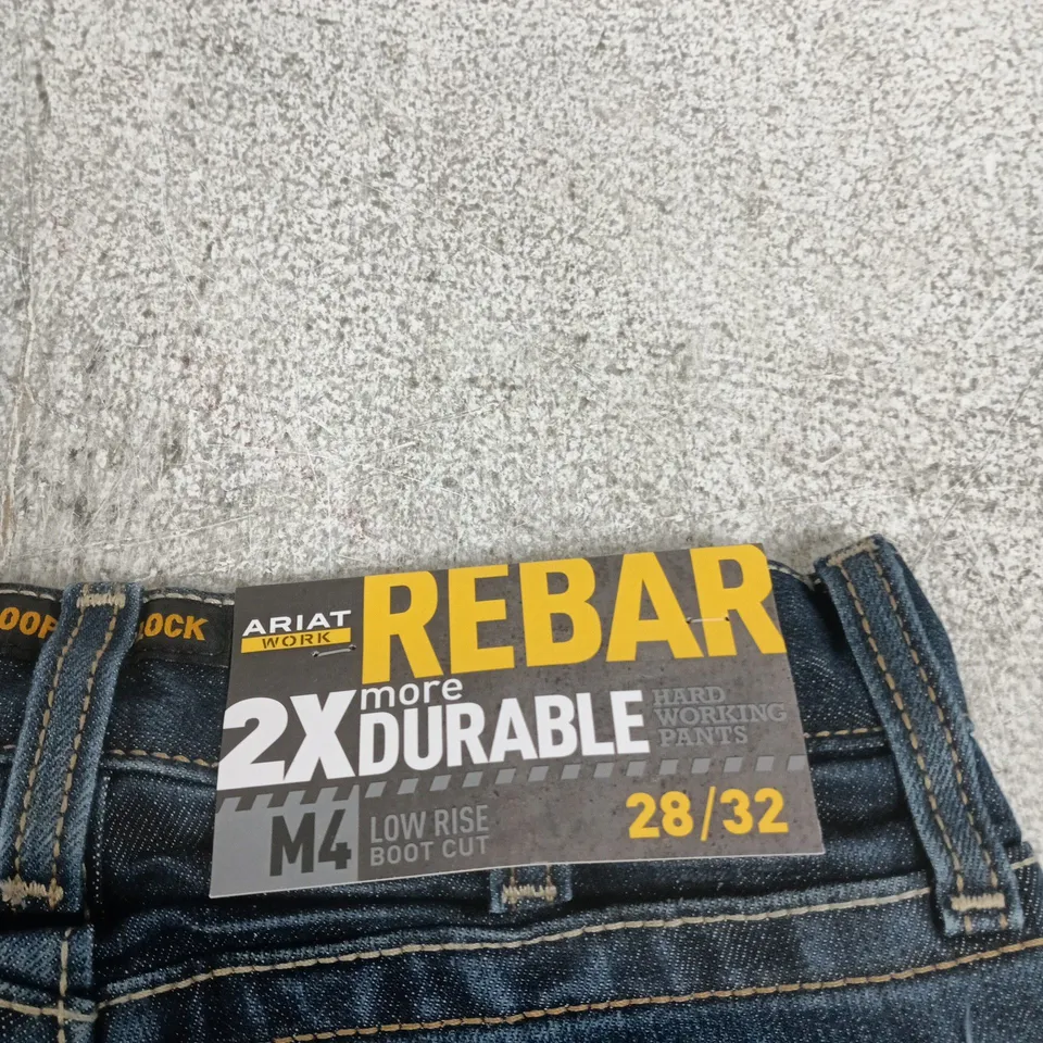 ARIAT WORK M4 RELAKED BOOT CUT JEANS – UK 28/32