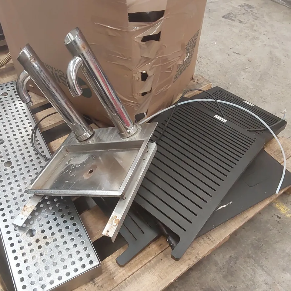 PALLET CONTAINING A VERY LARGE QUANTITY OF ASSORTED COMMERCIAL COFFEE MACHINE PARTS