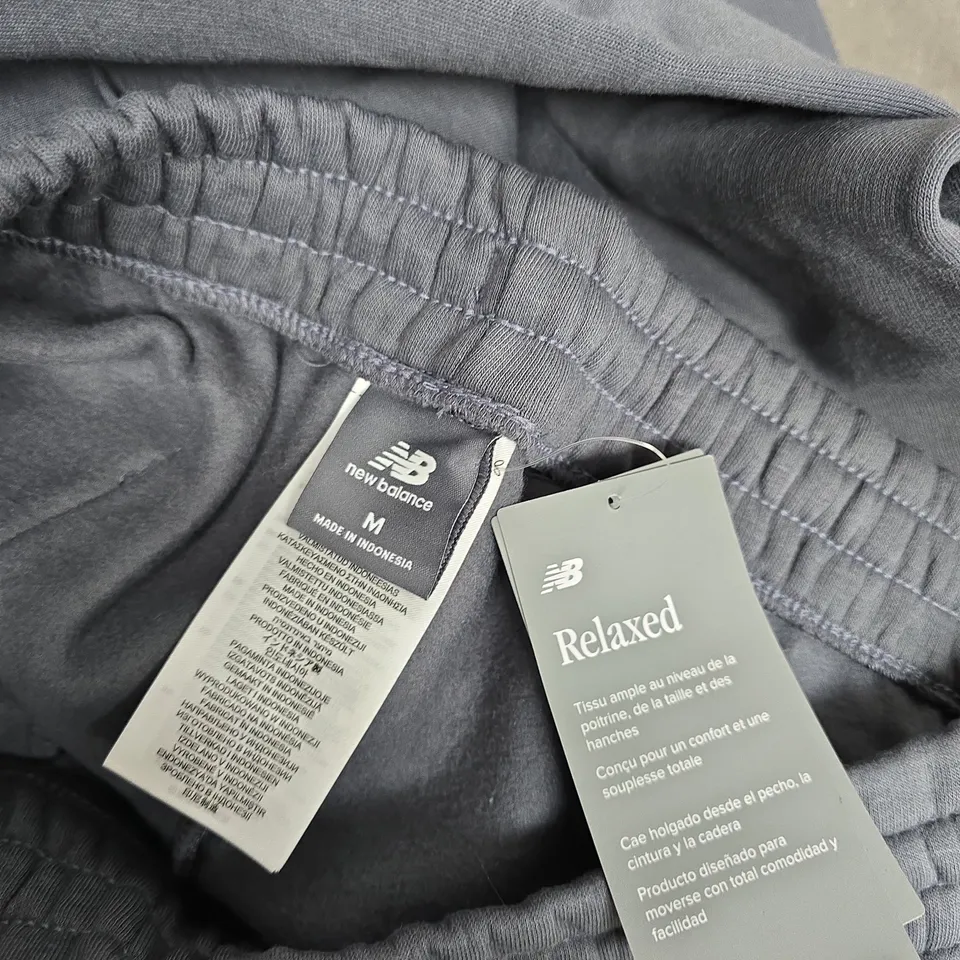 NEW BALANCE RELAXED JOGGERS IN GREY - MEDIUM