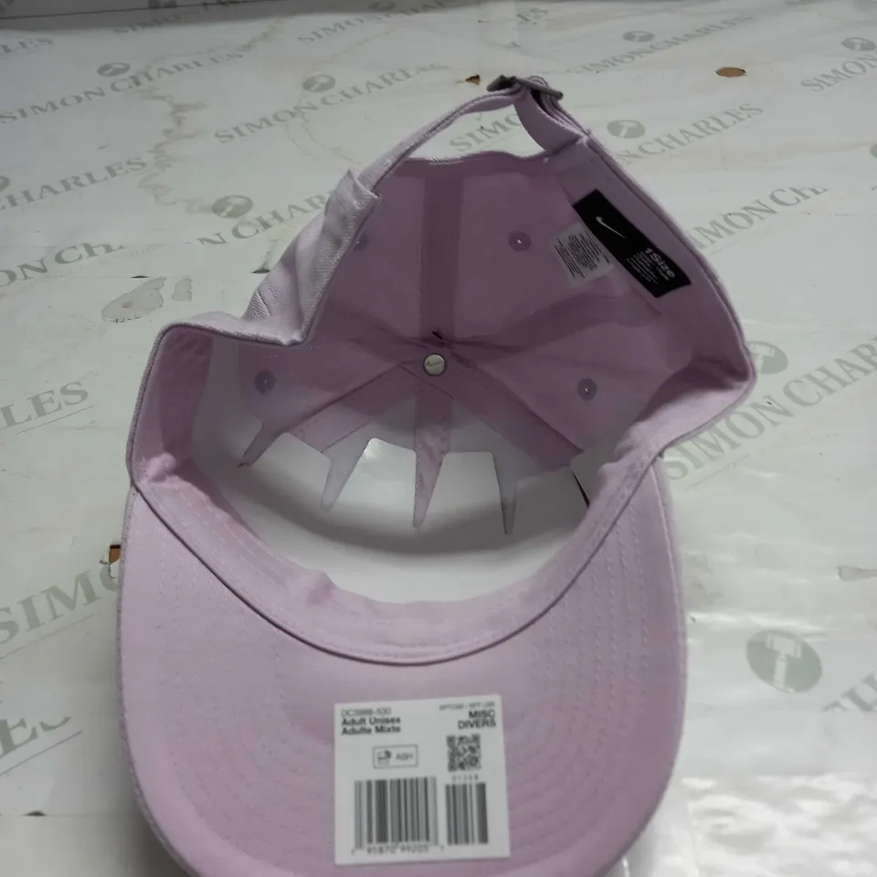 NIKE LOGO UNISEX BASEBALL CAP