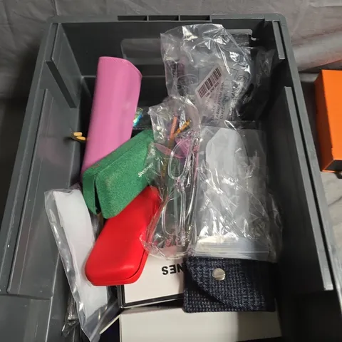 LOT OF APPROXIMATELY 15 ASSORTED PAIRS OF GLASSES AND CASES 