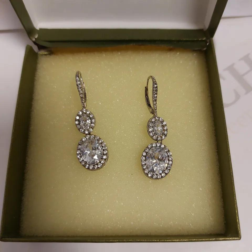 BOXED DESIGNER STYLE SILVER PENDANT EARRINGS 