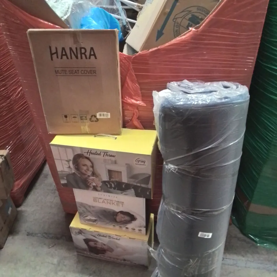 PALLET CONTAINING VARIOUS ASSORTED BOXED HOUSEHOLD ITEMS TO INCLUDE: HEATED BLANKETS,  ROLLED MATTRESS,  TOILET SEAT,  AND LOTS MORE UNMARKED BOXED ITEMS 