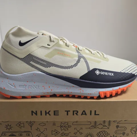 BOXED PAIR OF NIKE PEGASUS TRAIL 4 GTX V2 – MEN'S UK 10 