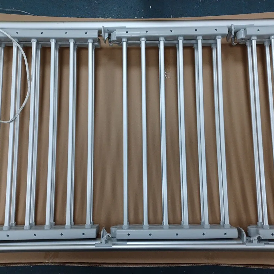 BOXED VYBRA LARGE 36 BAR HEATED CLOTHES AIRER VS001-36R - COLLECTION ONLY