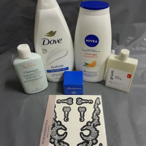 APPROXIMATELY 20 ASSORTED HEALTH & BEAUTY PRODUCTS TO INCLUDE DOVE HYDRATE BODY WASH, NIVEA BODY WASH AND HENNA TATTOO STENCILS