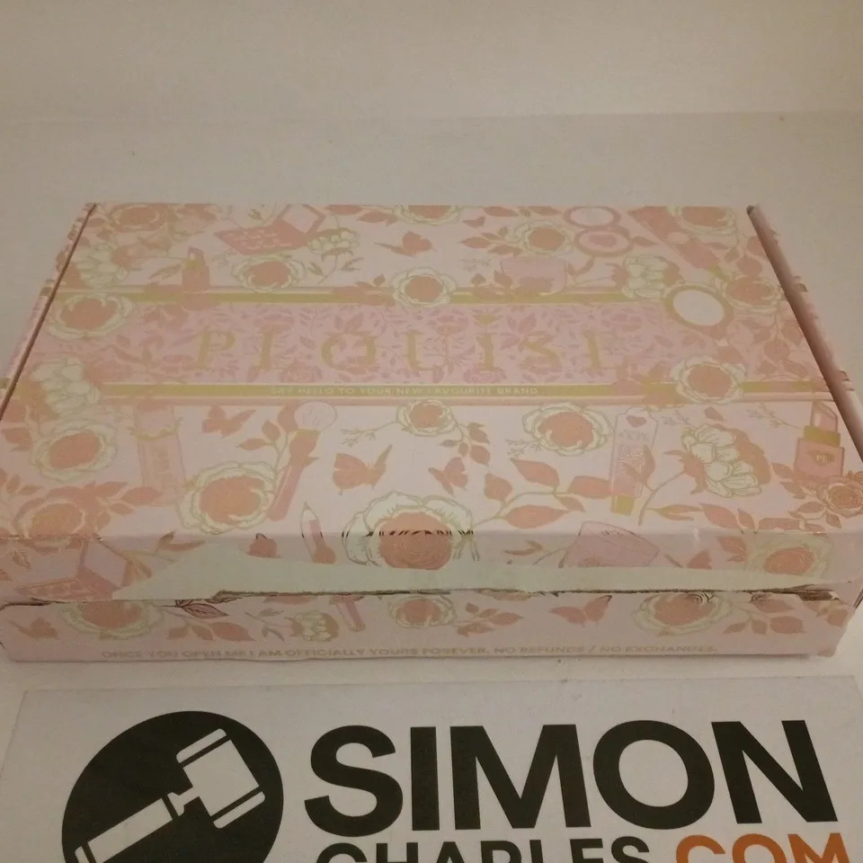 BOXED P.LOUISE MYSTERY BOX