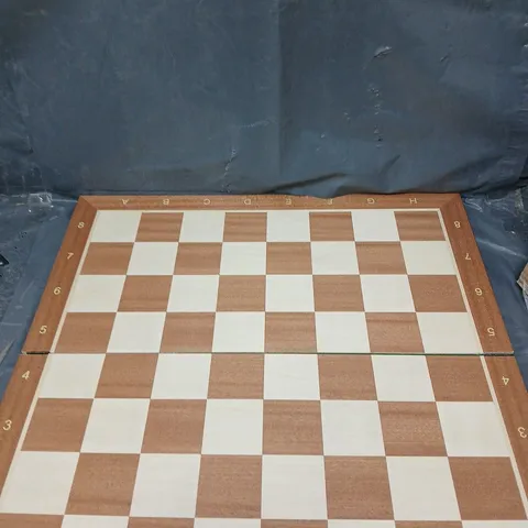 WOODEN FOLDABLE CHESS BOARD 