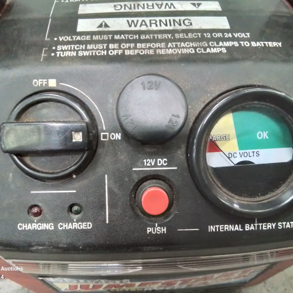 CLARKE EXTRA HEAVY DUTY JUMP START 12/24V WITH WORK LIGHT
