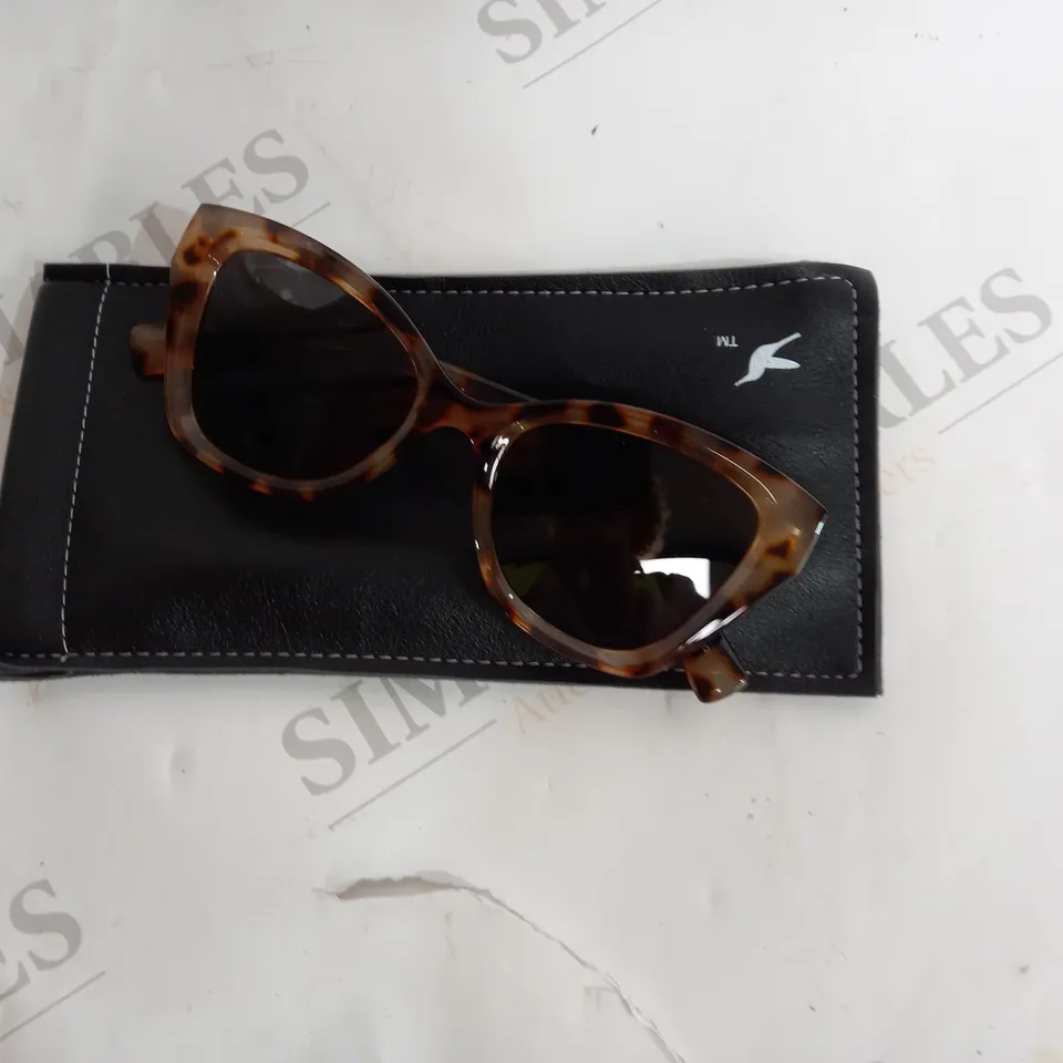 HUMMINGBIRD TORTOISE SHELL SUNGLASSES