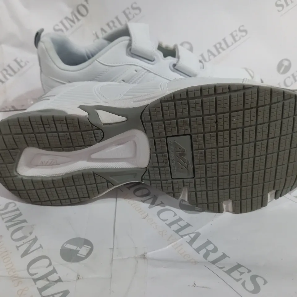 AVIA MEMEORY FOAM WHITE TRAINERS