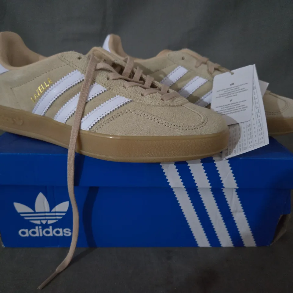 BOXED PAIR OF ADIDAS GAZELLE INDOOR WOMEN'S SHOES IN SAND UK SIZE 5