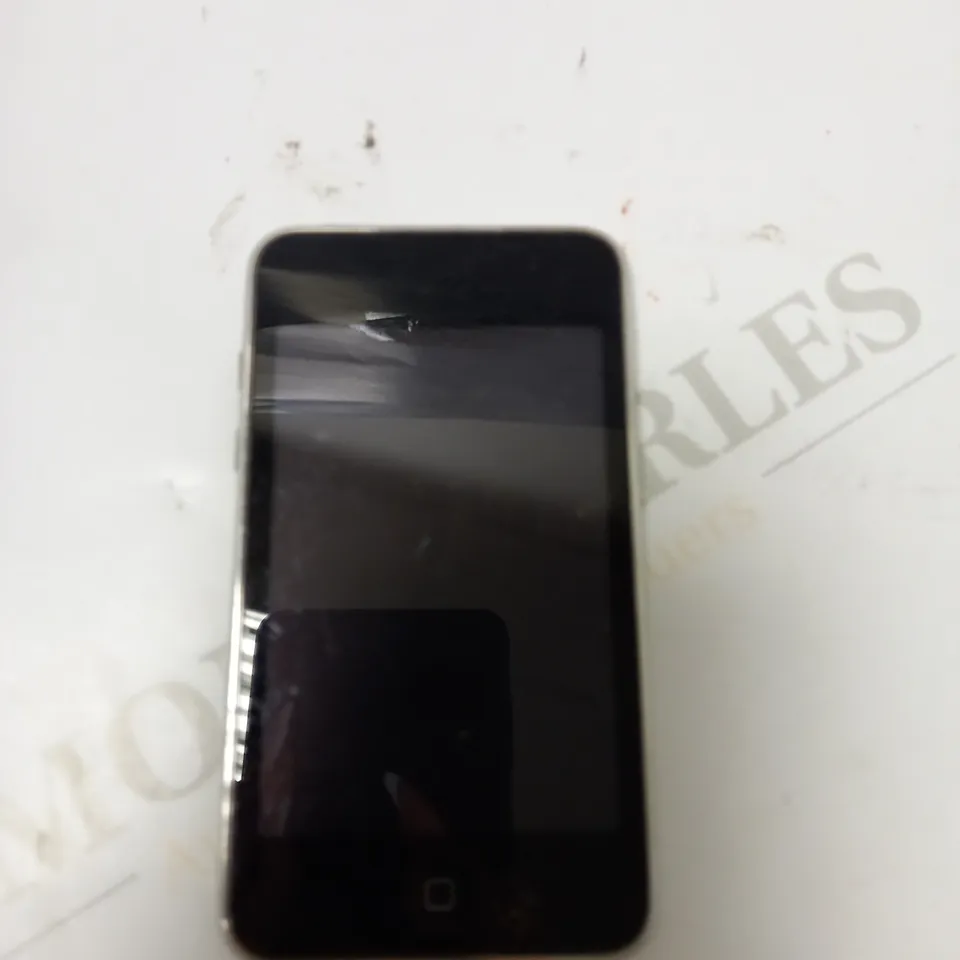 APPLE IPOD 2ND GEN