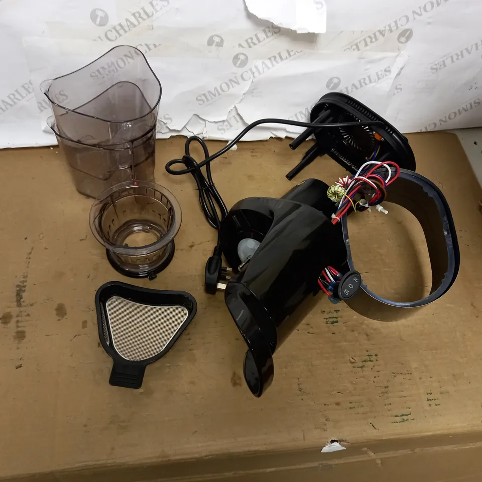 FRIDJA POWERFUL MASTICATING JUICER